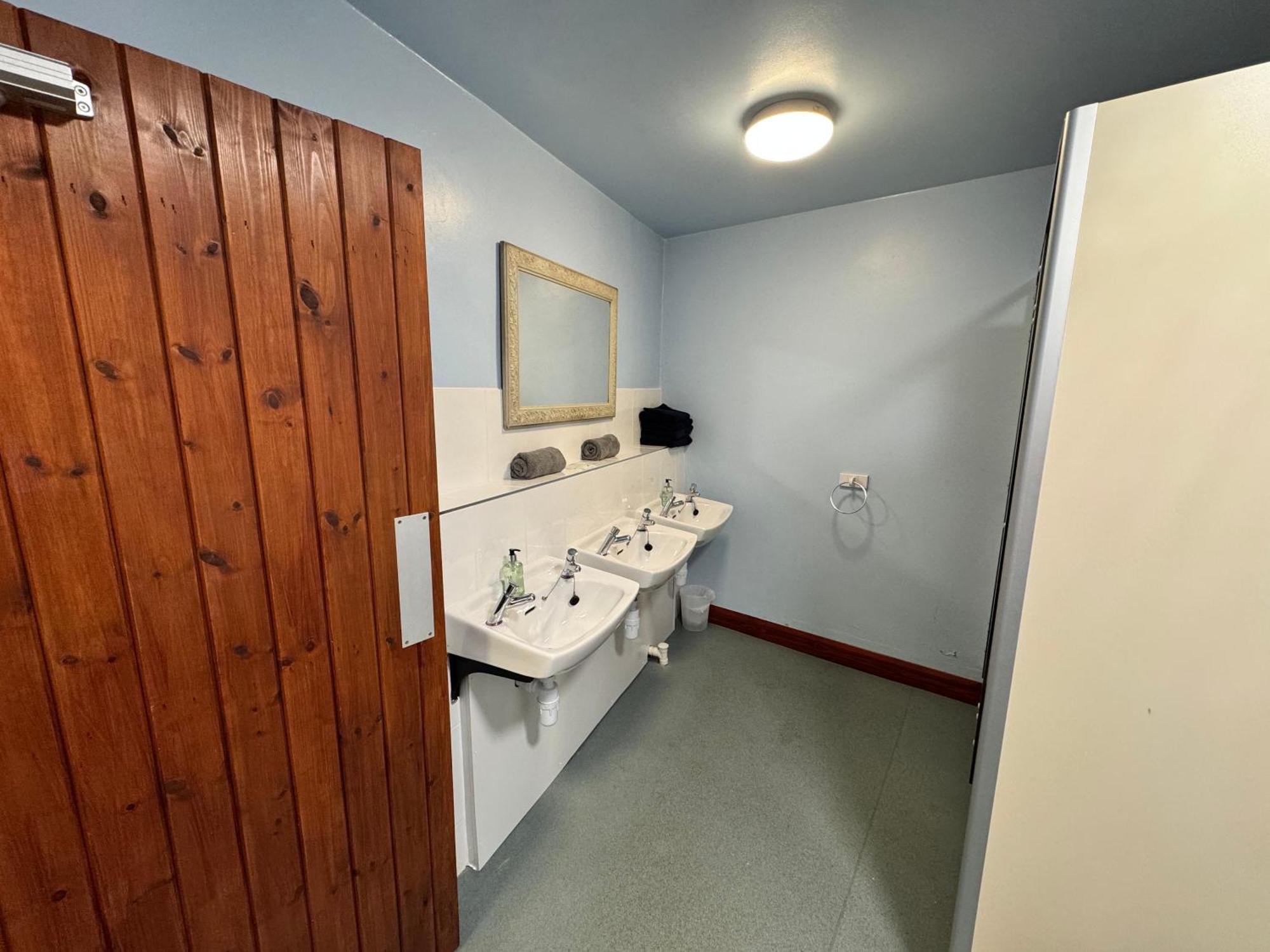 Lands End Hostel And B&B Sennen Exterior photo